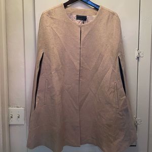 Women’s size m/l Camel Cape